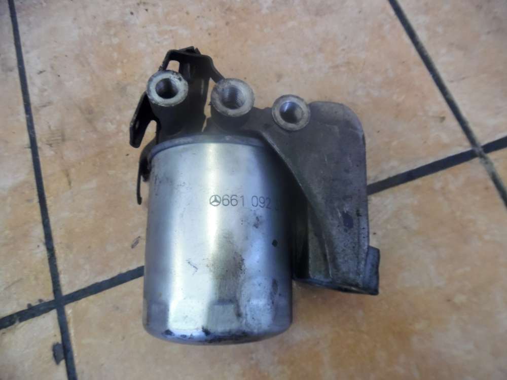 Mercedes-Benz W124 E-Klasse Kraftstofffilter mit Halterung 6610923101 6010920008