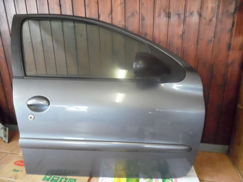 Peugeot 206 5-Türer Bj:2009 Tür Vorne Rechts Grau Farbcode : KTH