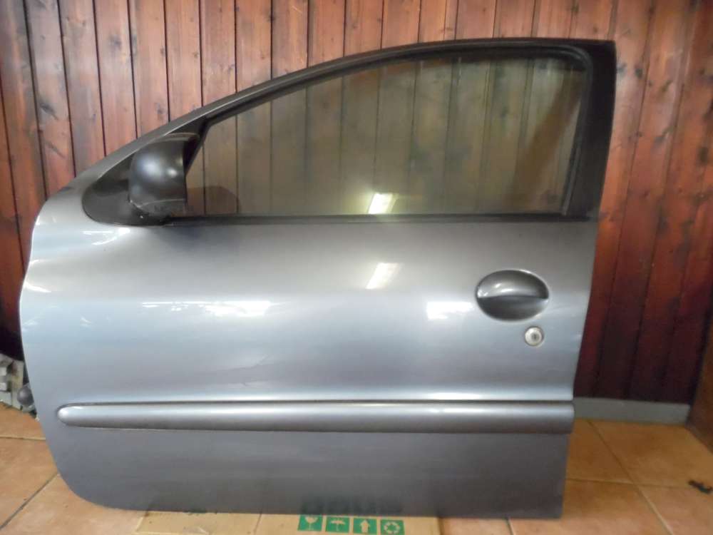 Peugeot 206 5-Türer Tür Vorne Links Grau Farbcode : KTH