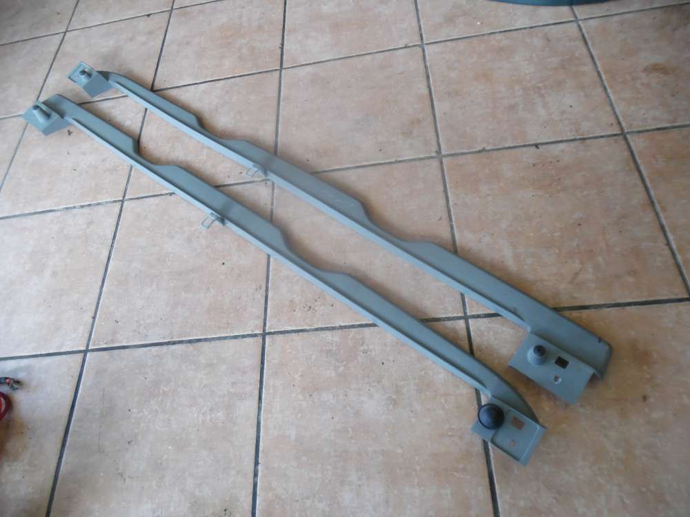Renault Kangoo KC Bj:2007 Verkleidung Halter Kofferraum Rechts / Links 8200100113 8200100112