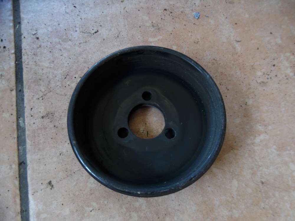VW Golf 3 Riemenscheibe Servopumpe Keilriemenrad 037145255