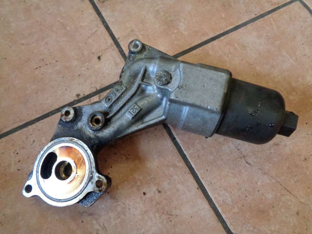Peugeot 206 Cabrio Ölfiltergehäuse 9636015310 9638493380
