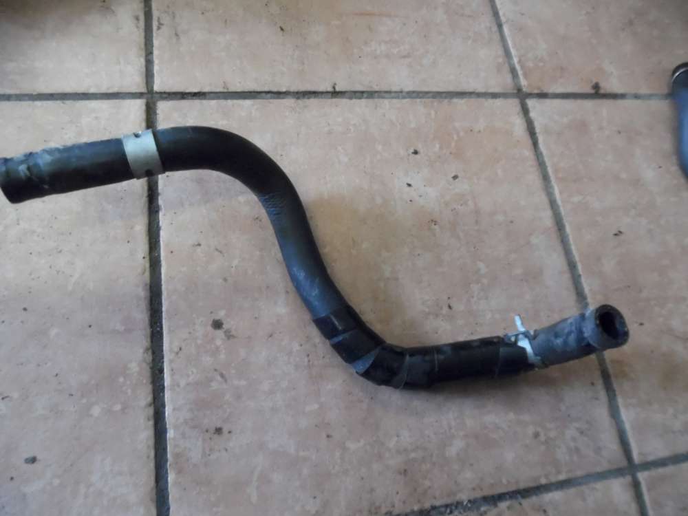 Toyota Yaris P1 1.5L Bj 2003 Wasserschlauch Kühlwasserschlauch
