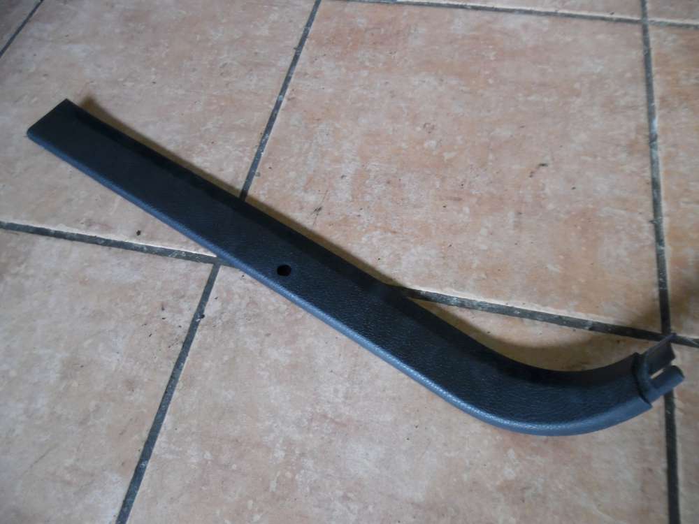 BMW 316i E36 3er Abdeckung Leiste Heckklappe Links 51-49,8146507