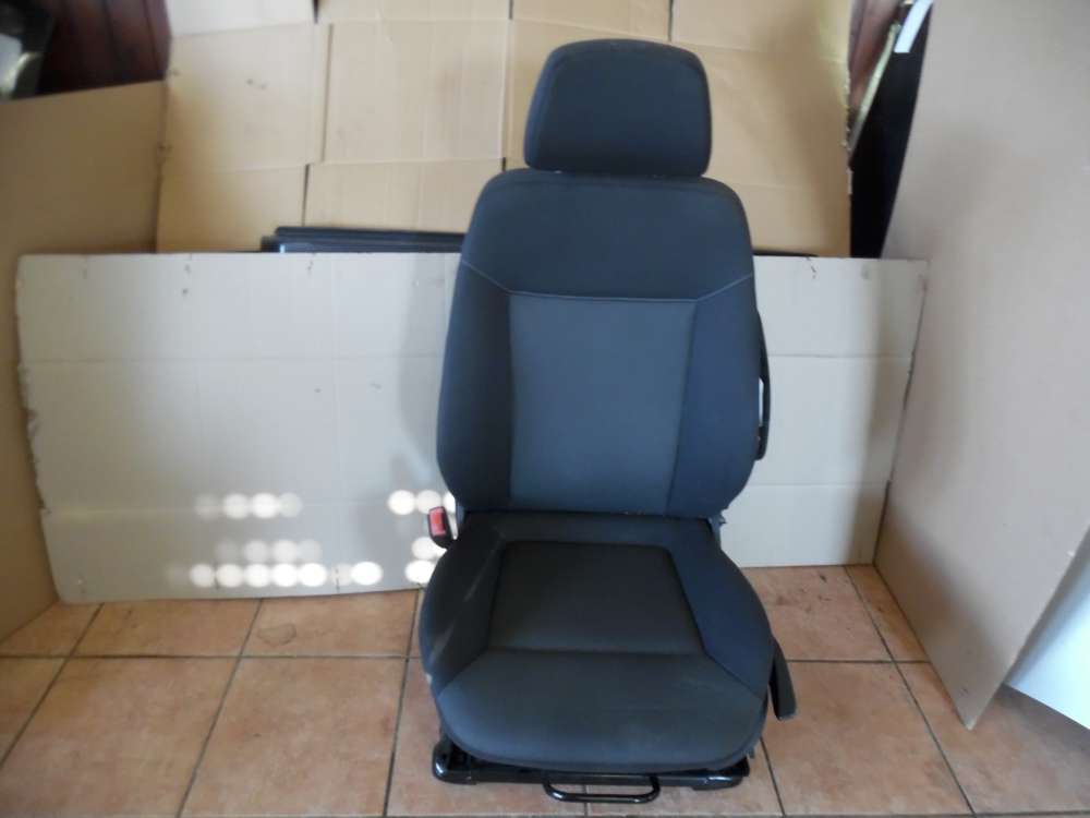 Opel Zafira B Sitz Fahrersitz Vorne Links Stoff