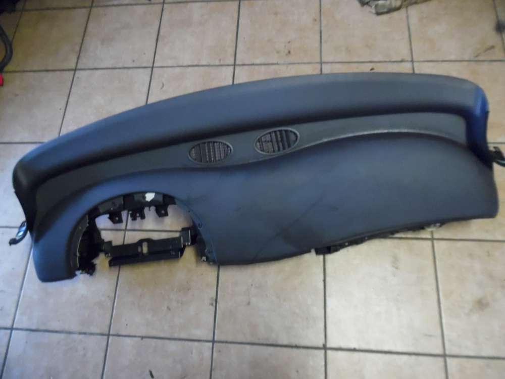 Mercedes Benz A-Klasse W168 A160 Armaturenbrett Cockpit A1686805987