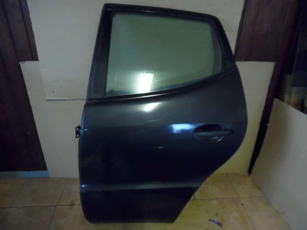 Mercedes Benz A-Klasse W168 A160 Tür Hinten Links Schwarz Farbcod : 195