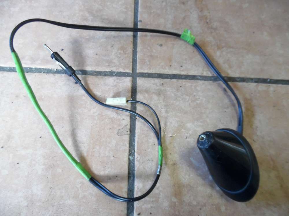 Toyota Yaris P1 Dachantenne Fuß mit Kabel