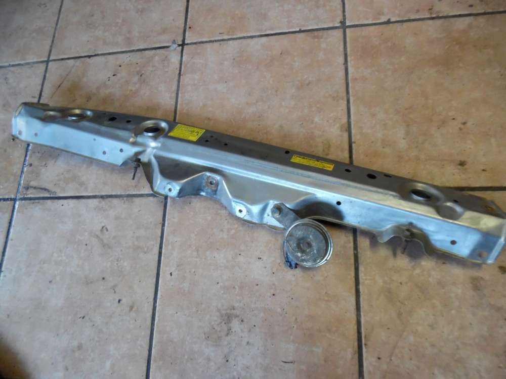 Toyota Yaris P1 Träger Frontblech Schlossträger