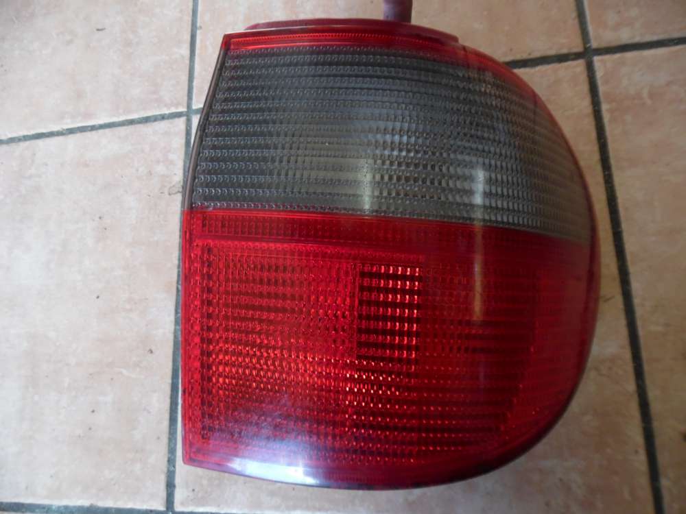 Ford Galaxy Rückleuchte Rücklicht Rechts 95VW13N004