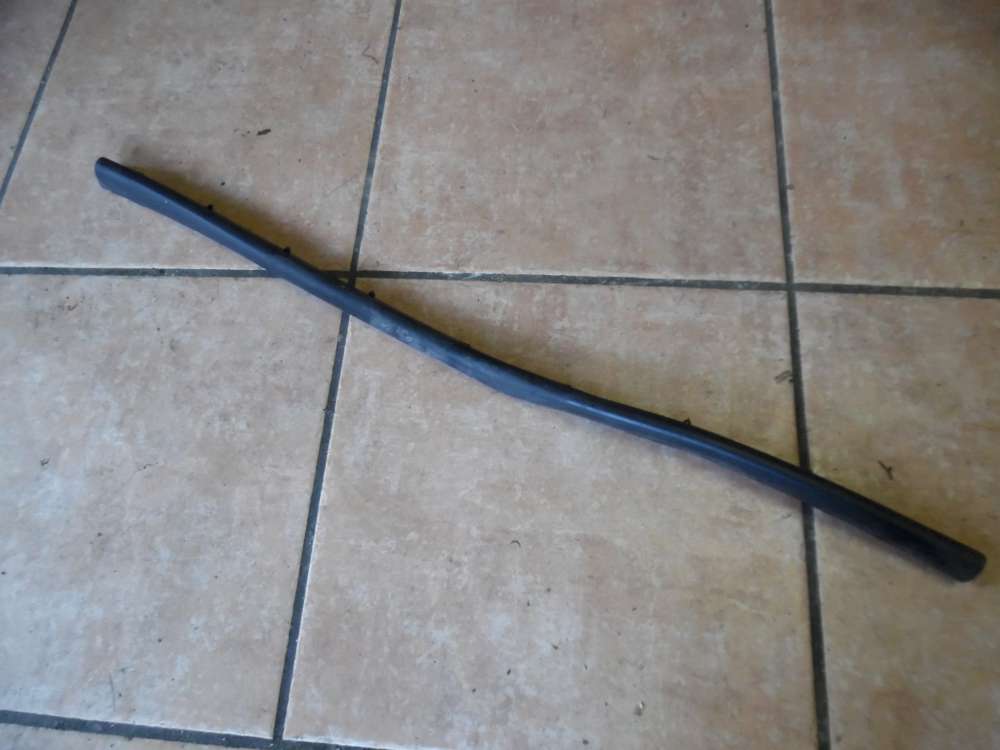VW Golf 6 VI Motorhaube Dichtung 5K0823709