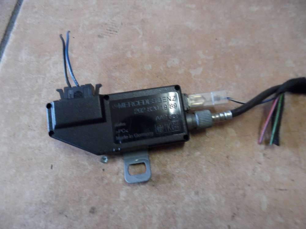 Mercedes-Benz C-Klasse W202 Antennenverst?rker 2028201989