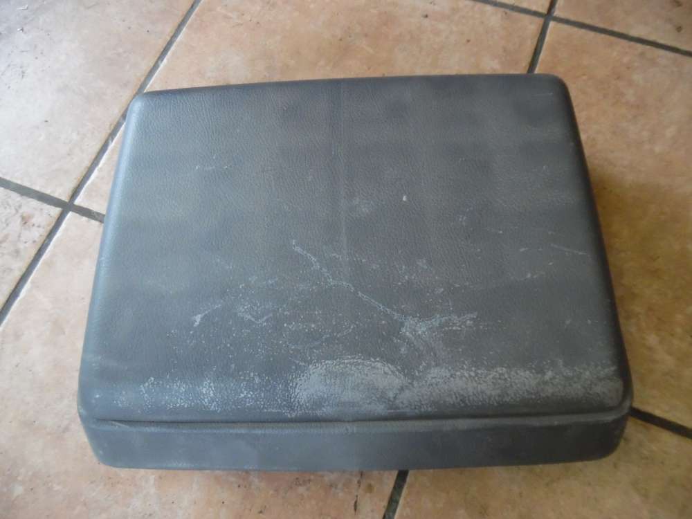 Mazda 323 BA Ablagefach Kofferraum Hinten BC5D-683J0