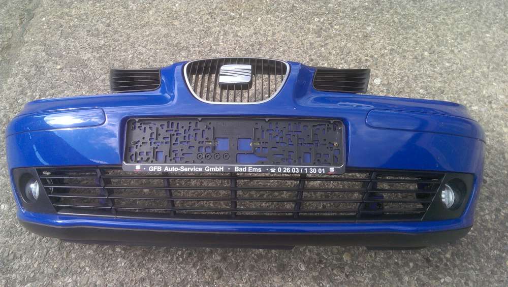 Seat Ibiza IV 6L0 807 221 Stoßstange vorne Blau Lackcode : LS5G