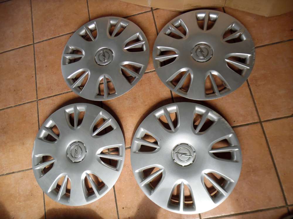 OPEL Corsa D 4x Radzierblende Radkappe 15 Zoll 13214814
