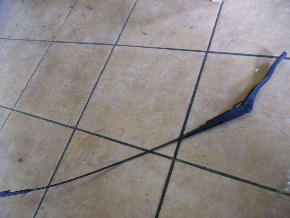 Opel Corsa D Wischerarm Vorne Rechts 13182326