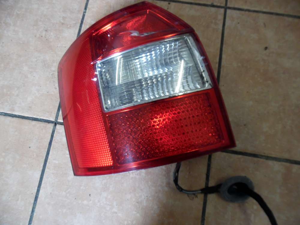 Audi A4 8E Rücklicht Rückleuchte Hinten Links