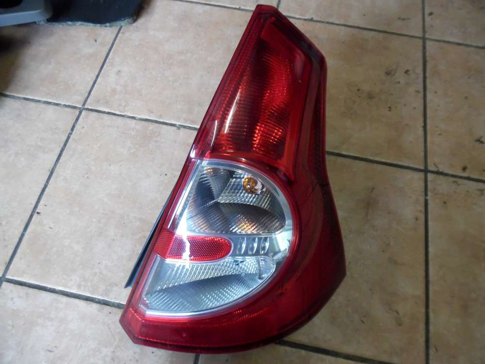 Dacia Sandero Rückleuchte Heckleuchte Rechts 8200734824