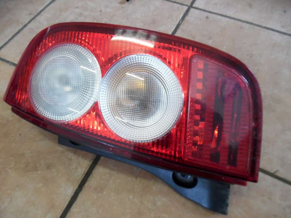Nissan Micra Rückleuchte Heckleuchte Rechts