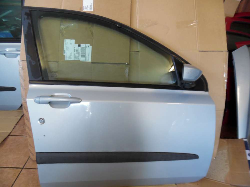 Fiat Stilo 192 Tür Vorne Rechts grau / Grigio Farbcode : 823