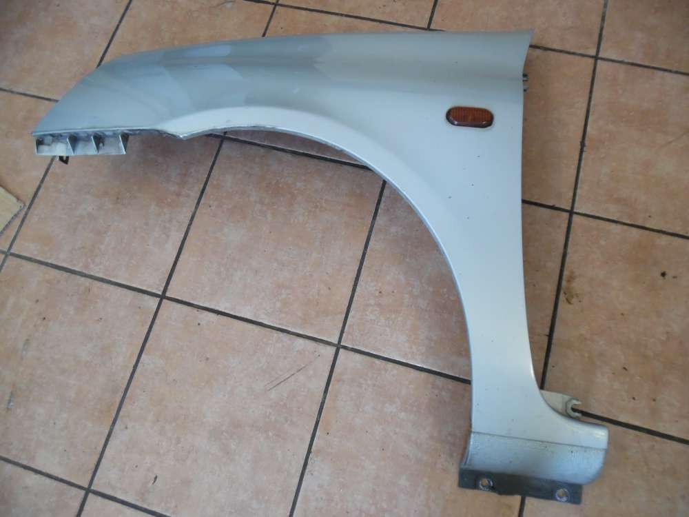 Renault Clio II Kotflügel Vorne Links polargrau MV632