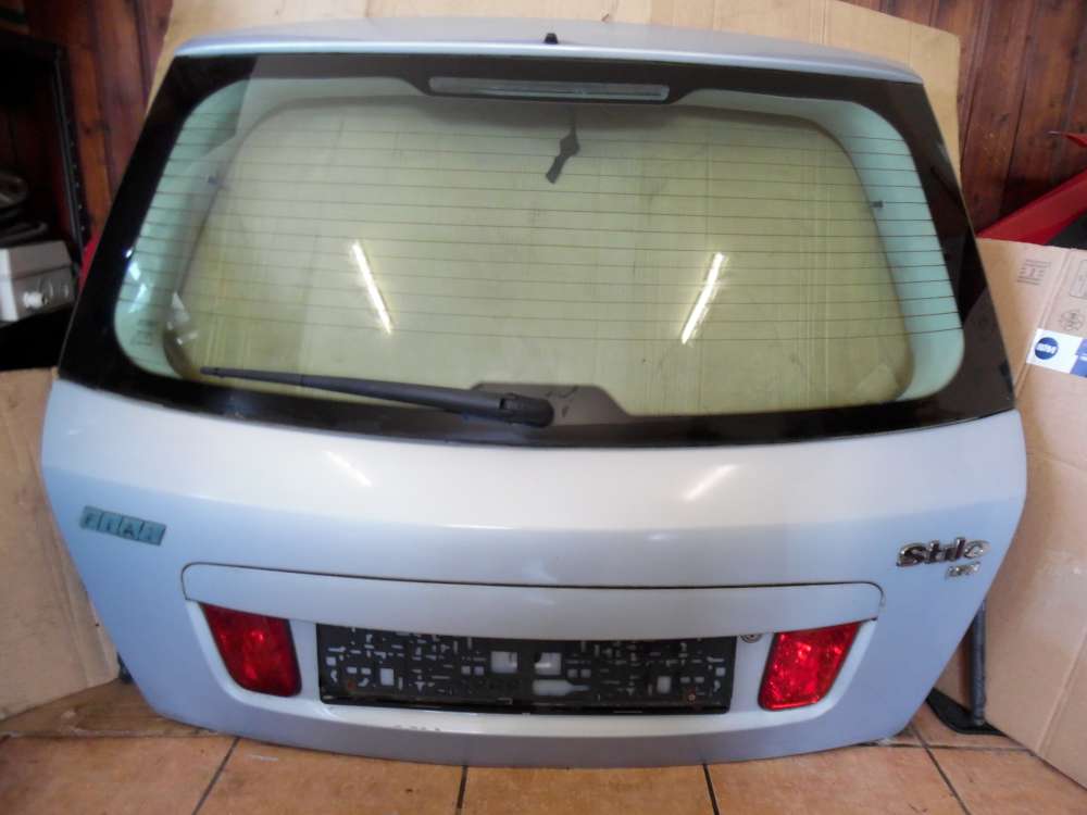 Fiat Stilo 192 Heckklappe Kofferraumdeckel grau / Grigio Farbcode : 823
