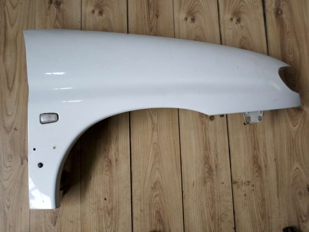 Peugeot Partner Kotflügel vorne Rechts Farbe : Weiß