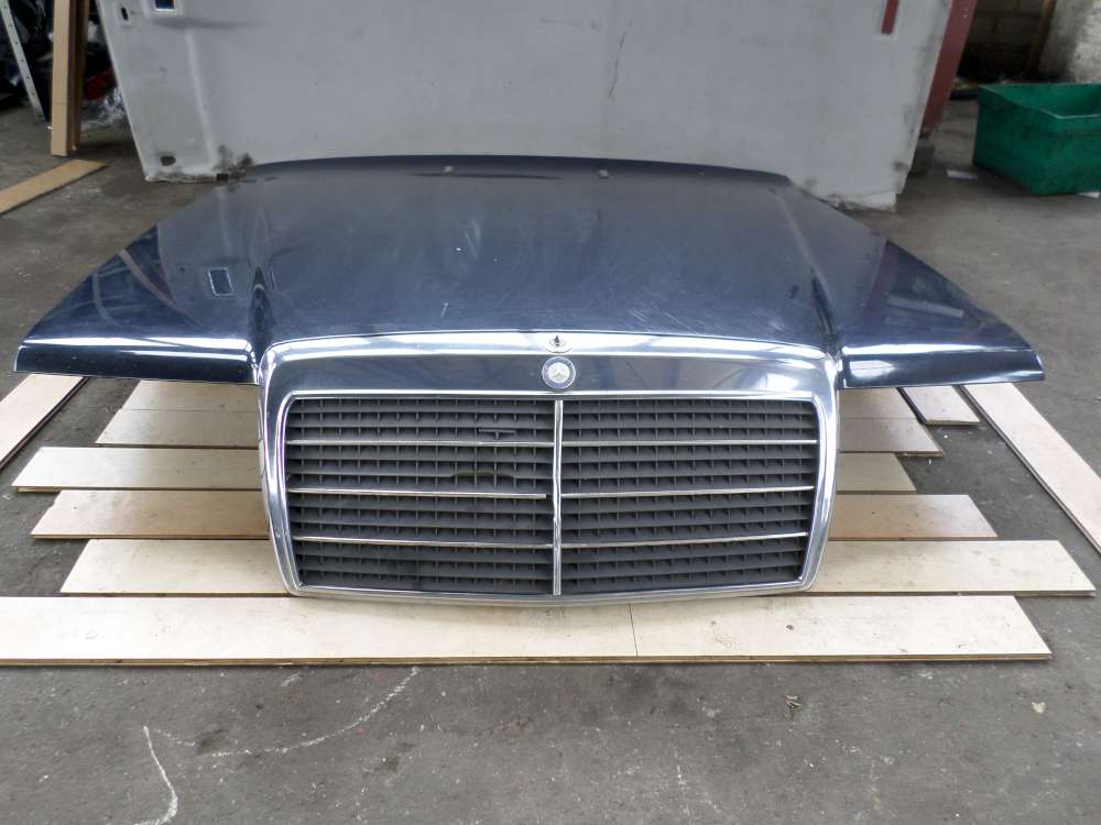 Mercedes Benz W124 Motorhaube Farbe Schwarz