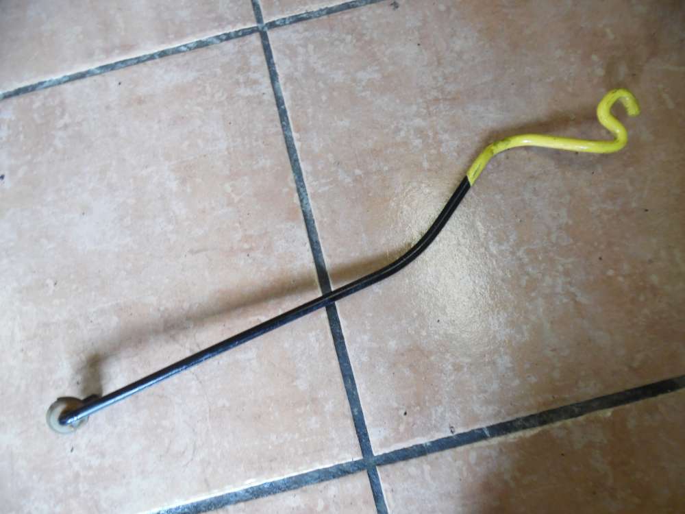 Ford Focus Halter Stab Motorhaube
