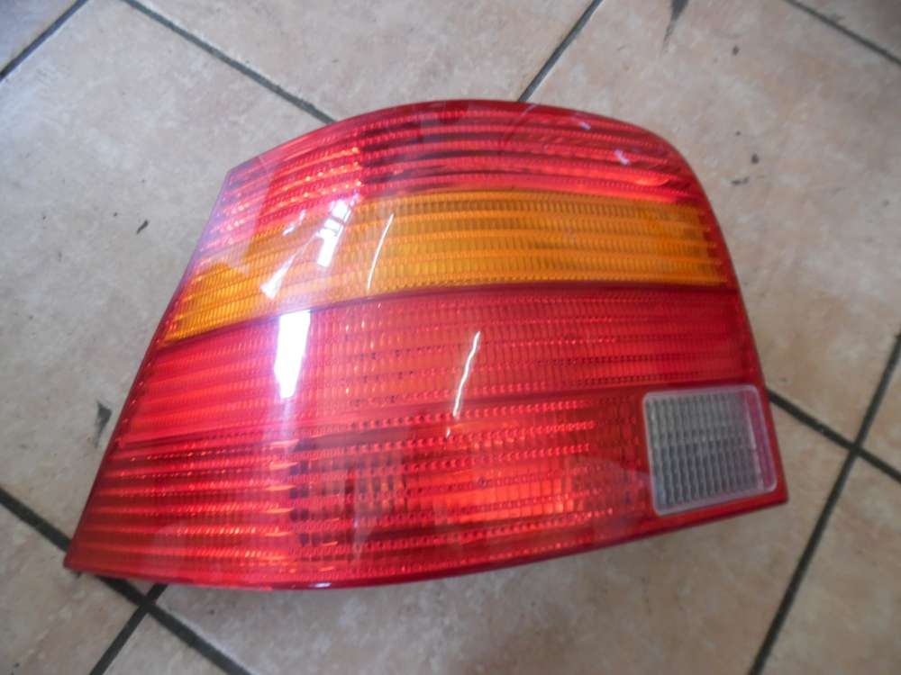 VW Golf 4 Rückleuchte Rücklicht Links 1J6945095