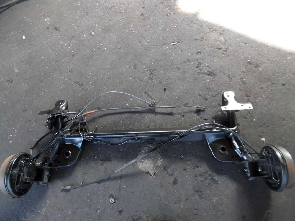 Renault Clio II Achsträger Hinterachse mit Handbremsseil 8200087979