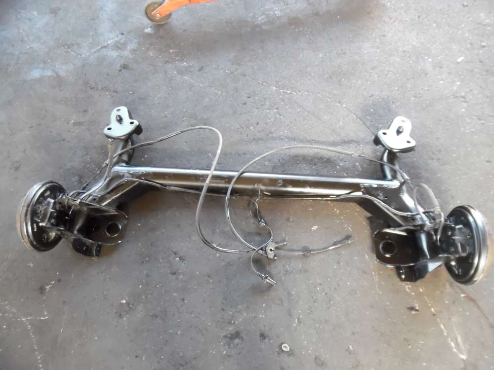 Ford Fiesta V Achsträger Hinterachse mit Handbremsseil