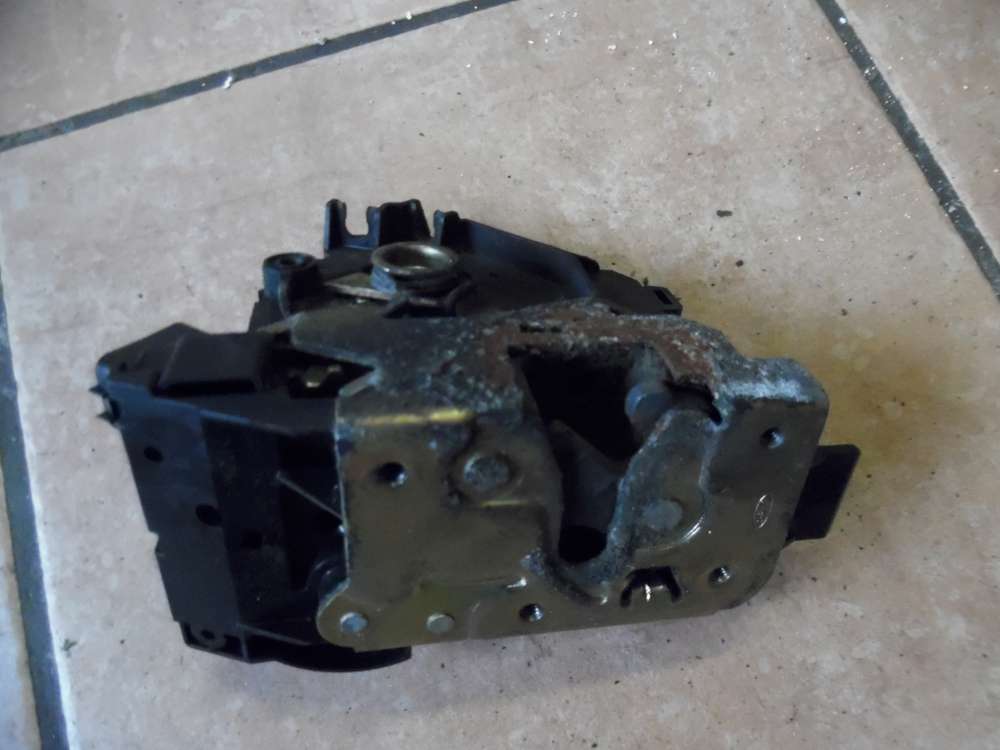 Ford Focus DNW Türschloß Schloss ZV Hinten Rechts 2S4A-A26412-BB