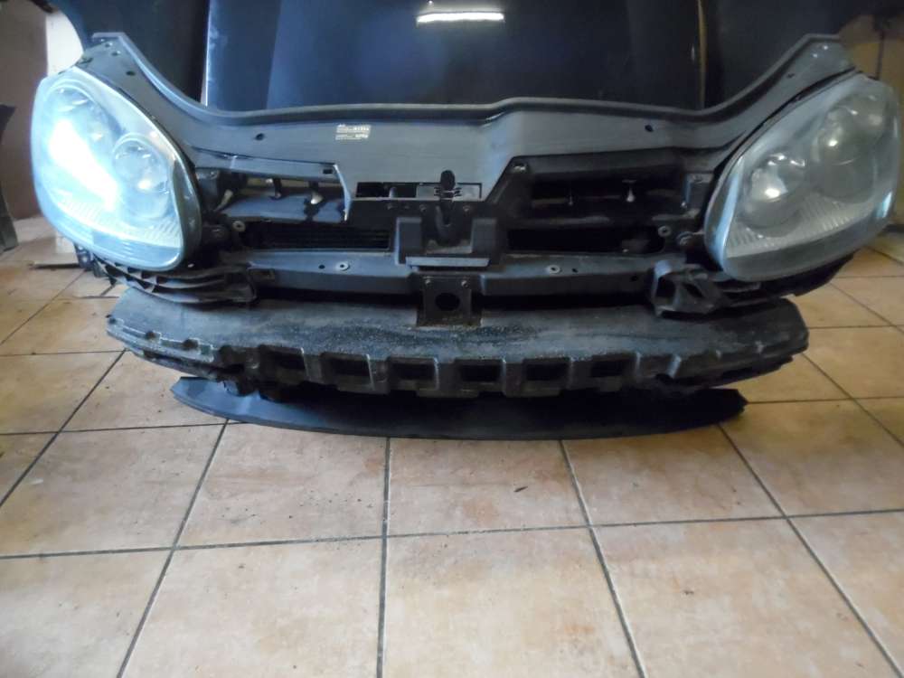 VW Golf 5 Frontmaske Schlo?tr?ger K?hlerl?fter und Scheinwerfer