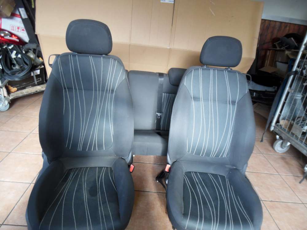 Opel Corsa D Sitze Innenausstattung Stoff