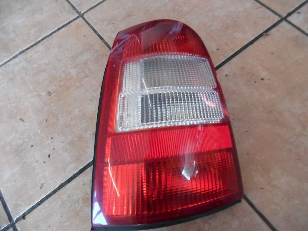 Opel Vectra B R?ckleuchte Heckleuchte Links 90585001