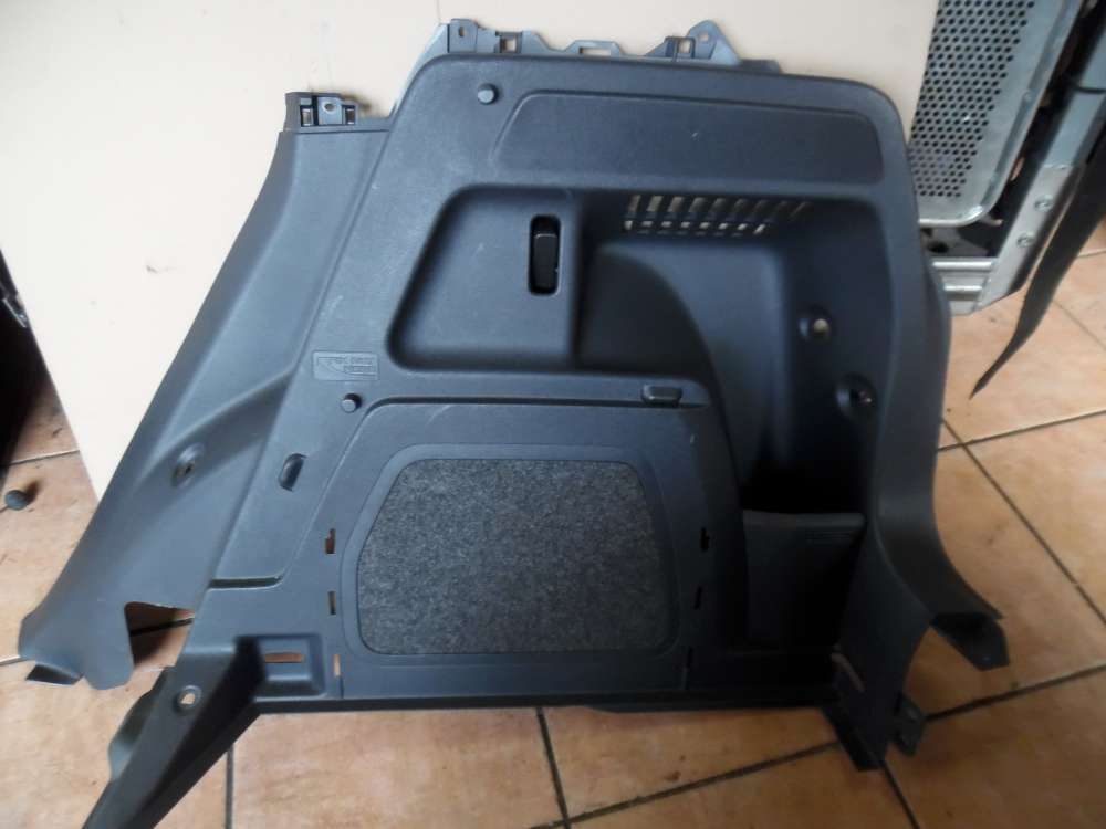 Skoda Fabia II Verkleidung Kofferraum Hinten Rechts 5J7867428