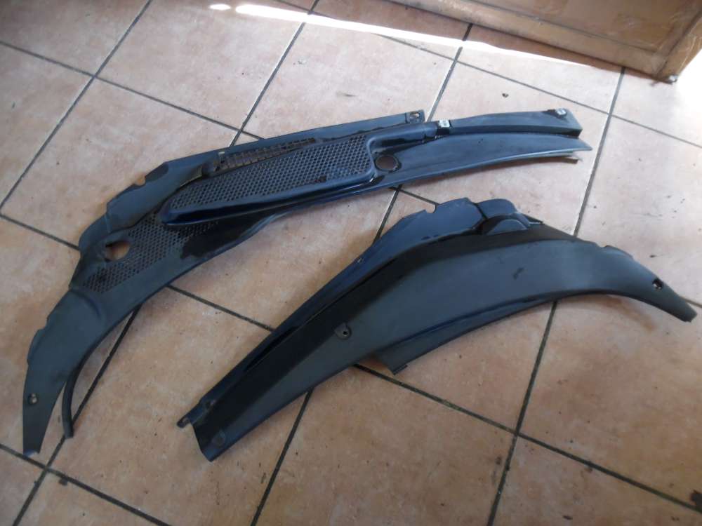 Alfa Romeo 147 Abdeckung Verkleidung Windlauf 46558849 46558850