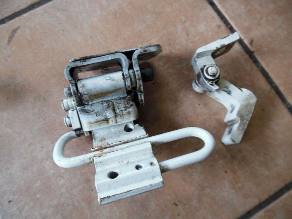 Audi A6 4B Türscharnier Scharnier Hinten Rechts 4B0833412E