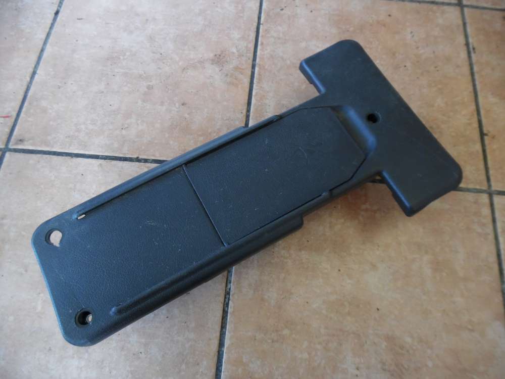 Opel Zafira A Gurtschloss Verkleidung Abdeckung Hinten 90579956