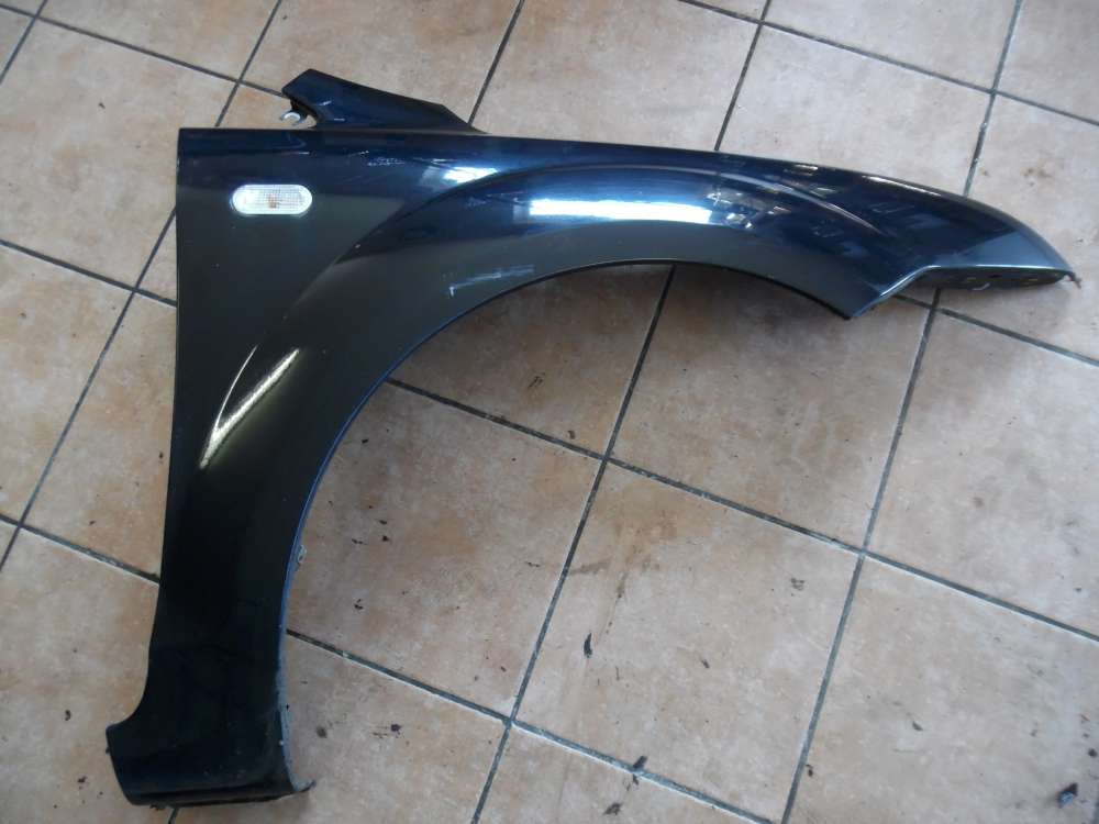 Ford Focus II 5-Türer Kotflügel Rechts schwarz