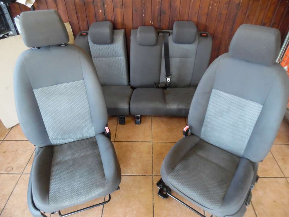 Ford Focus II 5-T?rer Sitze Innenausstattung Komplett Stoff grau
