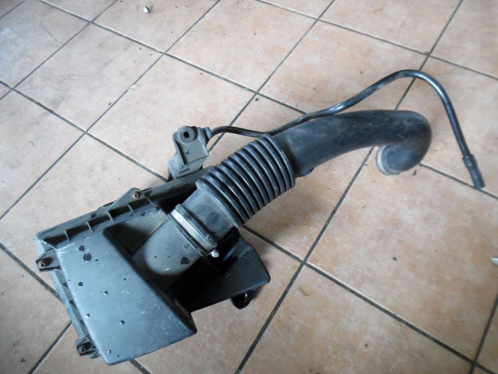 Ford Focus II Luftfilterkasten Luftfiltergehäuse mit Ansaugluftschlauch 4M519A673 3M519600