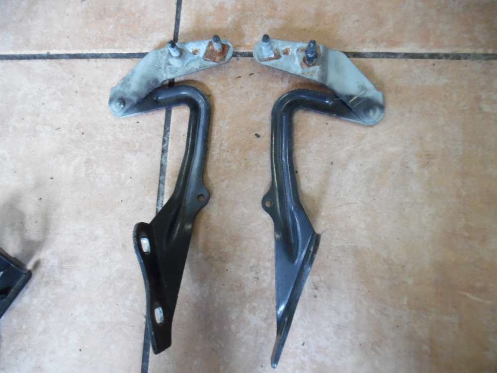 Ford Focus II Motorhaubescharnier Scharnier 4M51-16801/ 16800