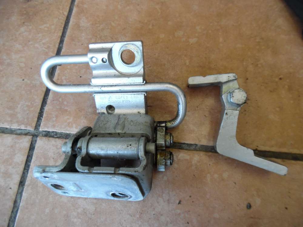 Seat Leon 1M Türscharnier Scharier Hinten Rechts 3B4839016