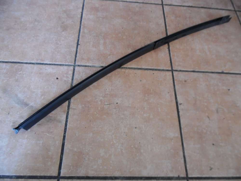 Opel Zafira B Führungsschiene Schiene Hinten Rechts 13132366