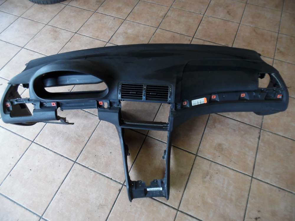 Audi A6 4B Armaturenbrett Cockpit