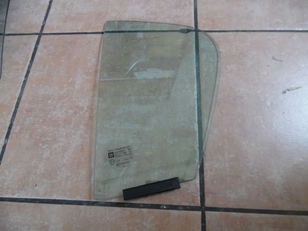 Opel Corsa D Dreiecksscheibe Scheibe Hinten Links