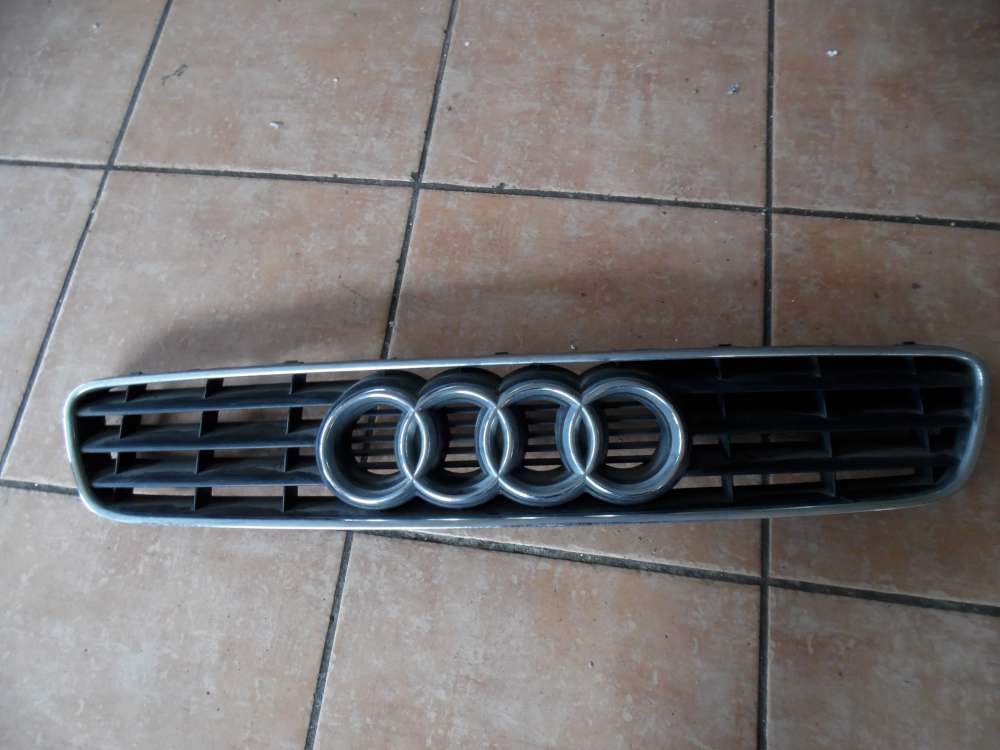 Audi A3 8L Kühlergrill Frontmaske Grill Emblem 8L0807683