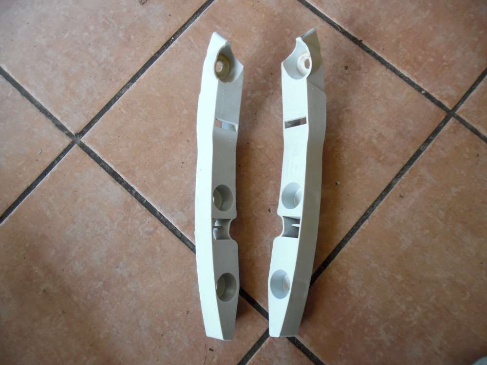Ford Focus II Kotflügelhalterung Vorne 4M51-17D958 / 4M51-17D959